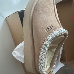 Brand new never worn Ugg  Tazz slippers